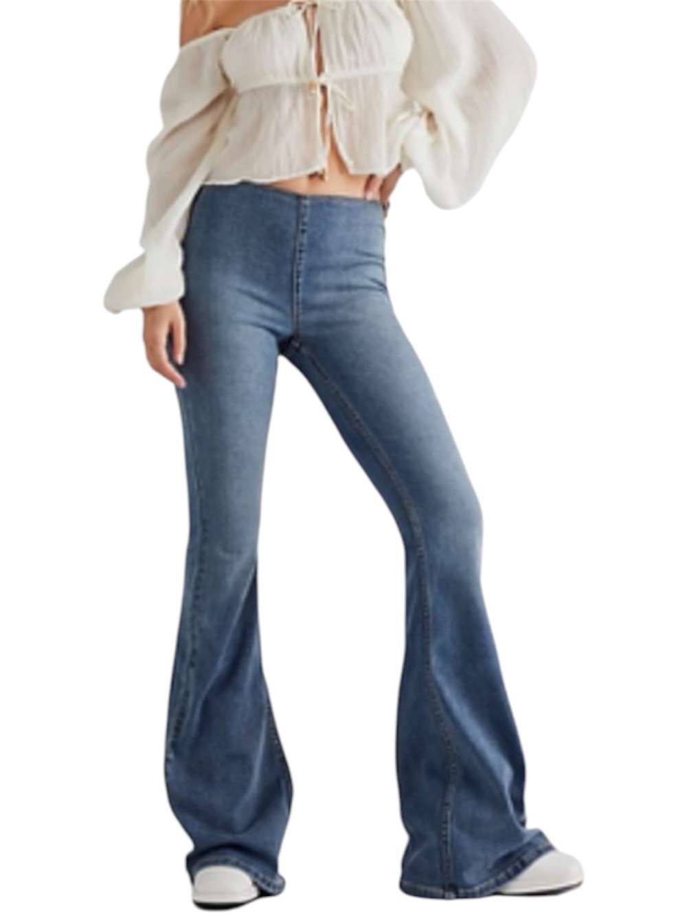 Free People We The Free Penny Pull-On Flare Jeans in Washed Blue Size 29